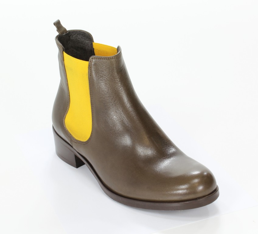 Marika Sztyblety 2324 Wild Giallo T30