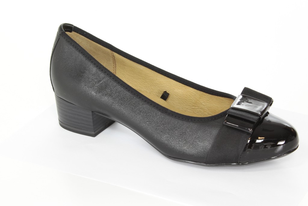 Caprice Czółenka 9-22301-22 Black/Blk/Pat