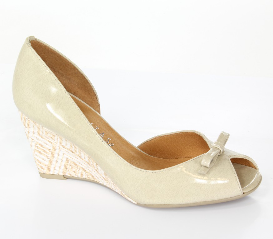 Hispanitas Czółenka HV49217 Kaffir -V4  Bone