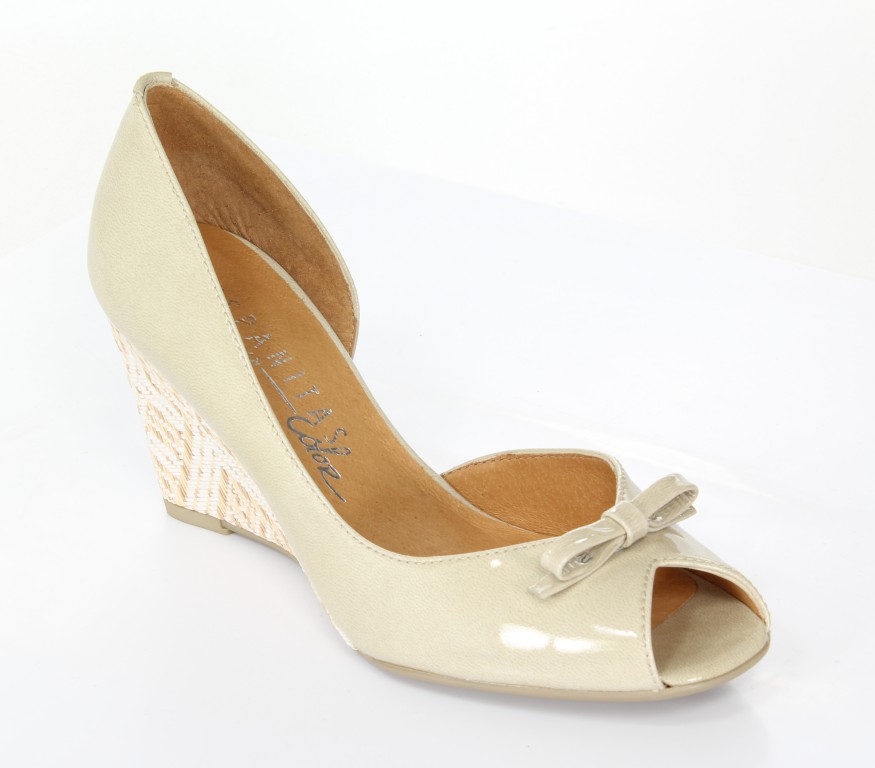 Hispanitas Czółenka HV49217 Kaffir -V4  Bone