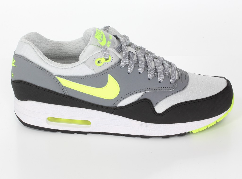 Nike Air Max 1 Essential 537383 070 