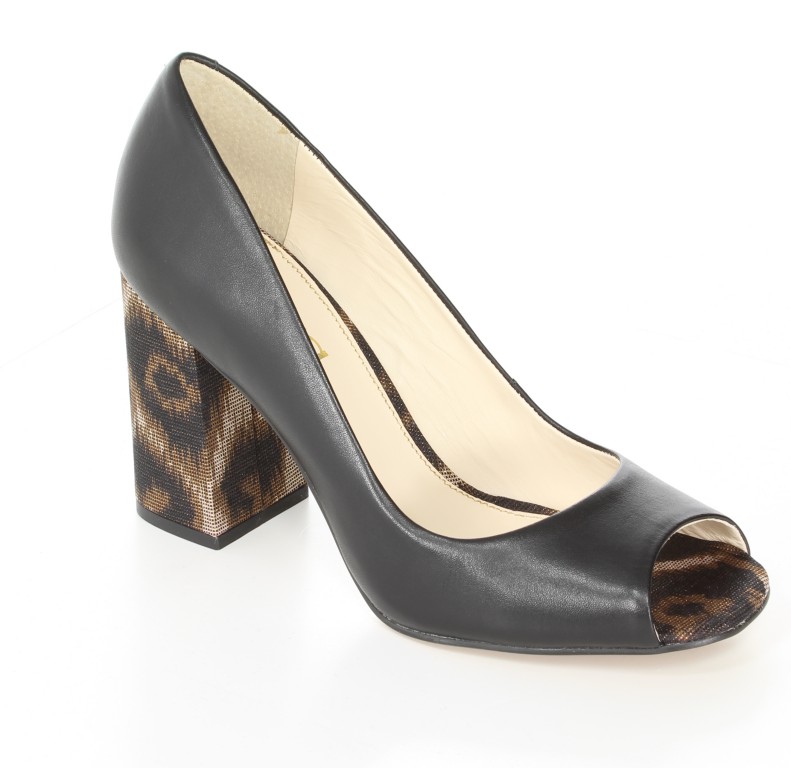 Esdra Czółenka 006 Vitello Preto 
