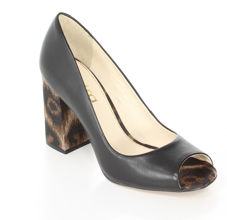Esdra Czółenka 006 Vitello Preto 