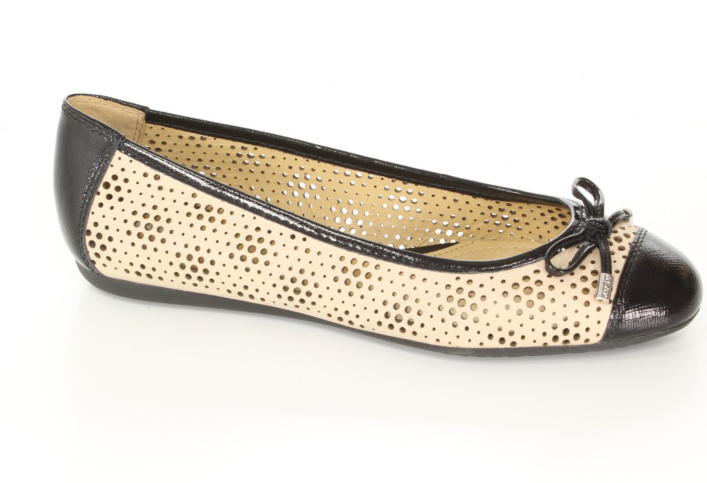Geox Baleriny D42M4B Skin/Black
