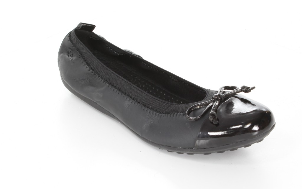 Geox Baleriny J11B0F Czarny 33-41
