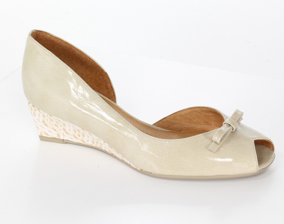 Hispanitas Czółenka HV49371 Kaffir-V4 Bone