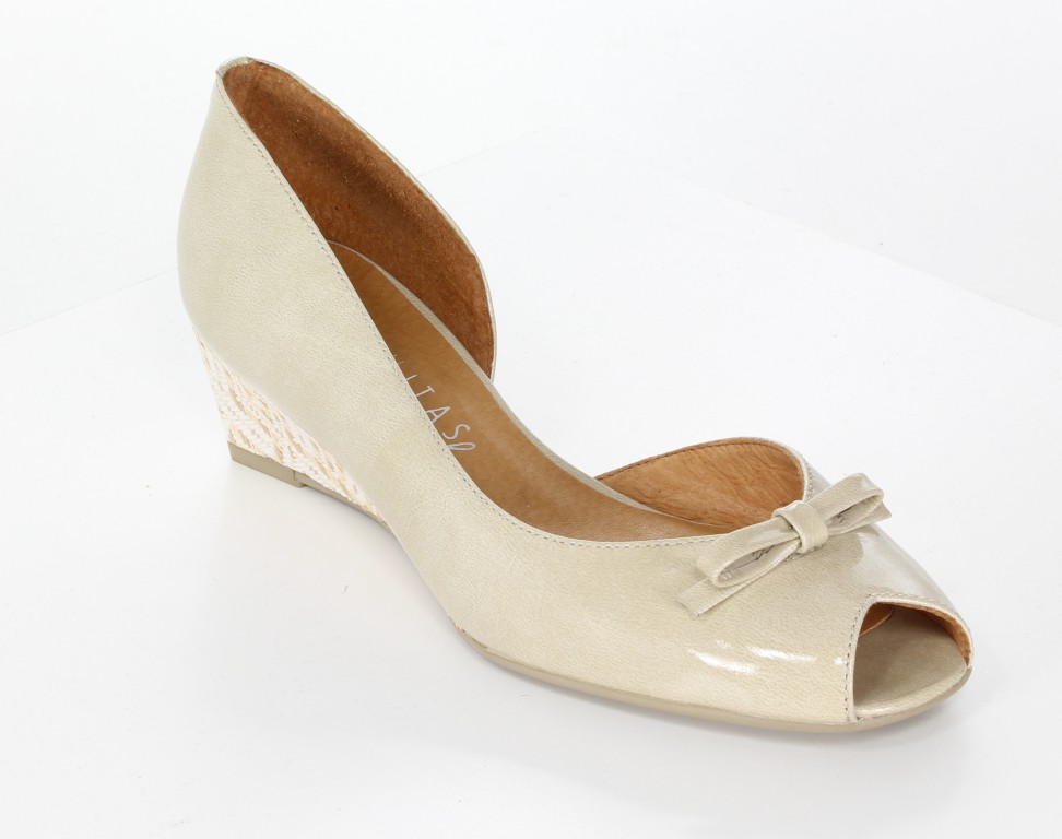 Hispanitas Czółenka HV49371 Kaffir-V4 Bone