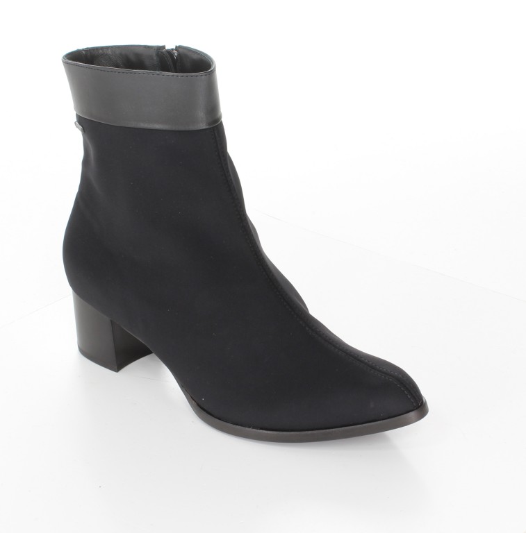 Högl Botki 8-104456 Black