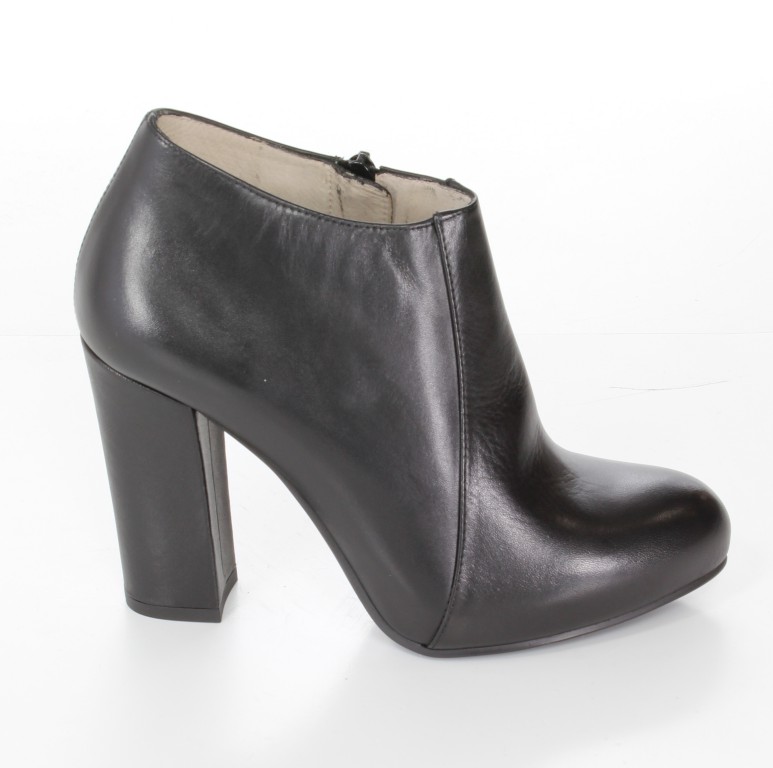 Unisa Botki Sen_To Black Toro 