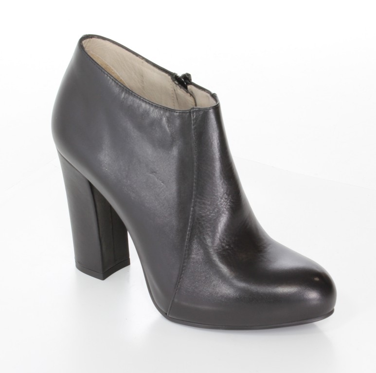 Unisa Botki Sen_To Black Toro 