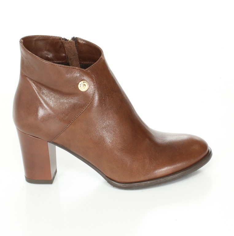 Kotyl Botki 1517 Kasztan L