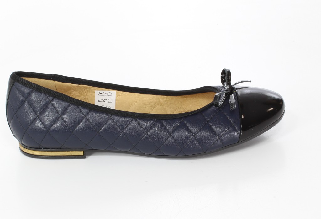 But-S Baleriny W322-K2B Granat
