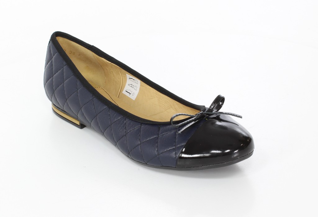 But-S Baleriny W322-K2B Granat