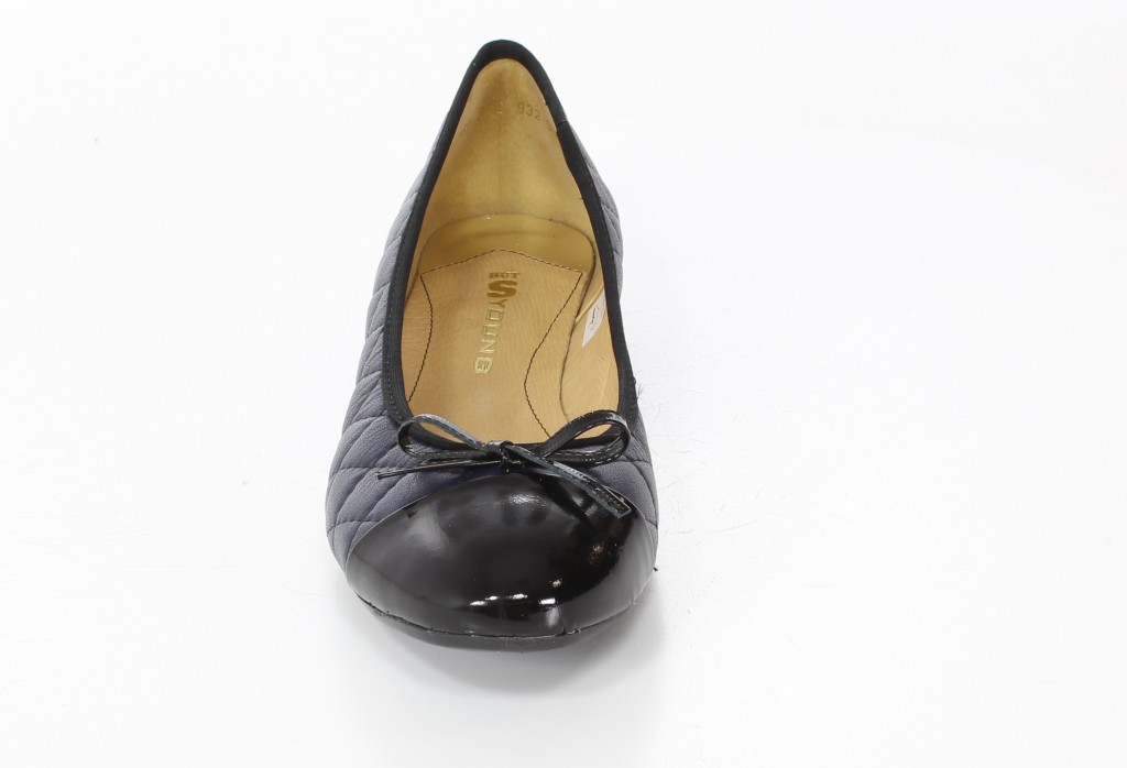 But-S Baleriny W322-K2B Granat