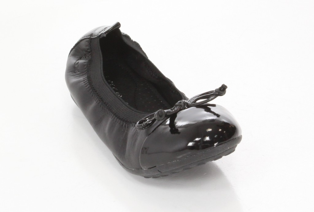 Geox Baleriny J11B0F Czarny 28-32
