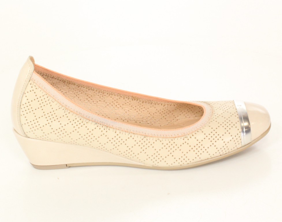 Hispanitas Czółenka HV51224 Kaffir Bone