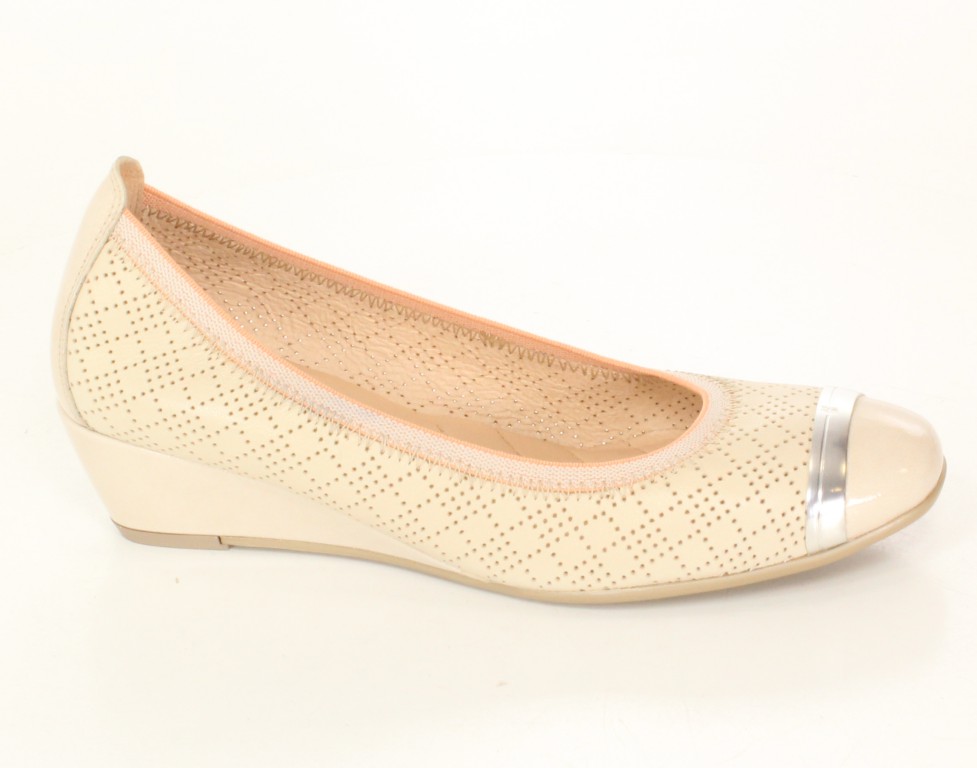 Hispanitas Czółenka HV51224 Kaffir Bone