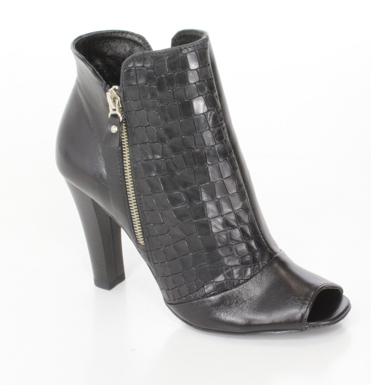 Carinii Botki B2540/980/C89 Czarny