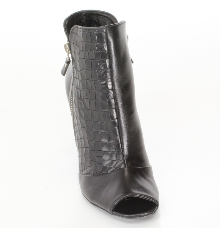 Carinii Botki B2540/980/C89 Czarny