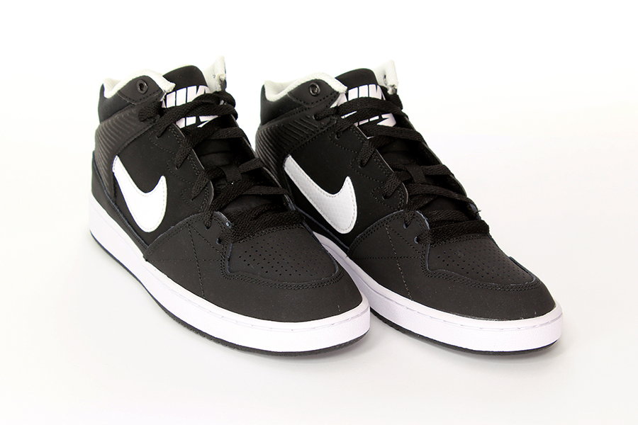 Nike Priority Mid Black/White