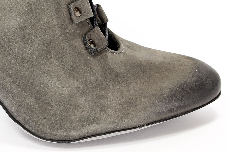 Botki Carinii  B3327-G65-000 Samuel 1550
