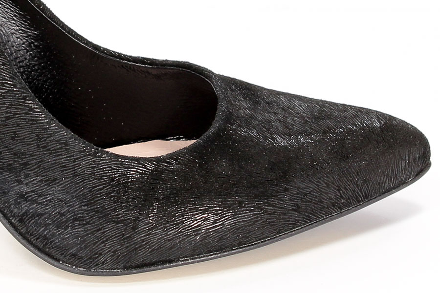 Czółenka Bravo Moda 1375 Czarny włos