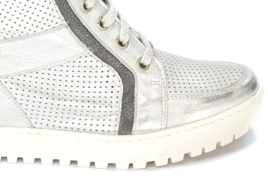 Sneakersy Eksbut 76-4128-C77/369/F94 Srebrny