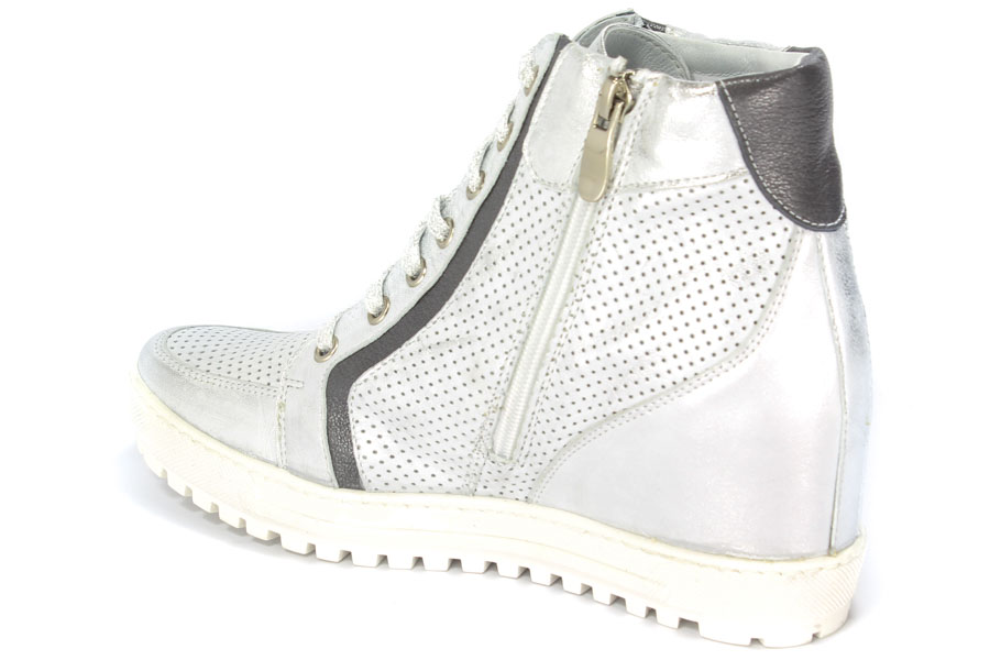Sneakersy Eksbut 76-4128-C77/369/F94 Srebrny