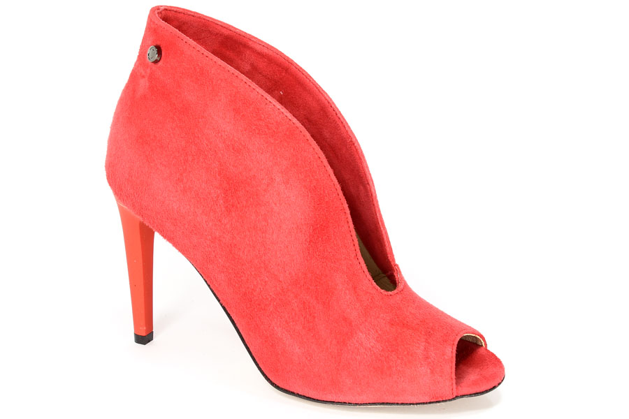 Botki Carinii B3465/F37-000-000-B16  Suede 0336
