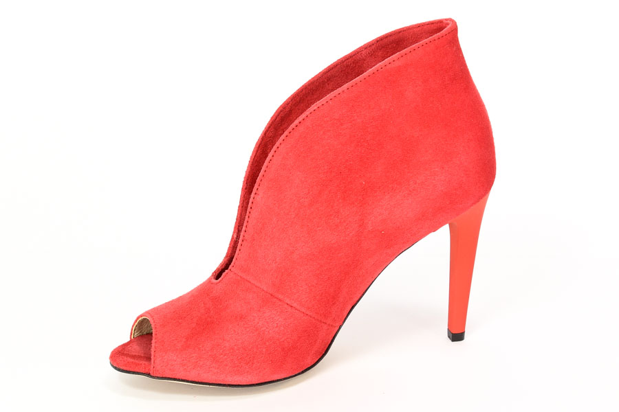 Botki Carinii B3465/F37-000-000-B16  Suede 0336
