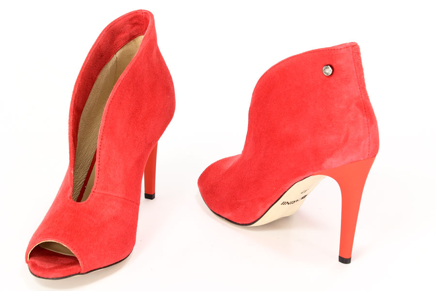Botki Carinii B3465/F37-000-000-B16  Suede 0336