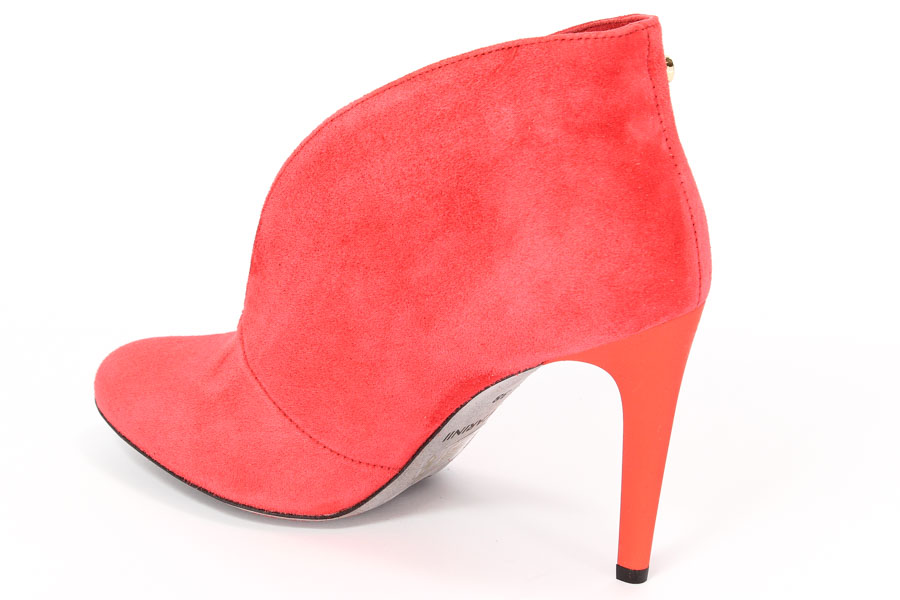 Botki Carinii B3255-F37-000-000-A92 Suede 0336 