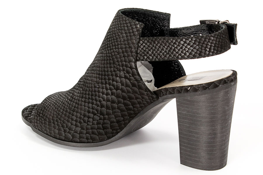Botki Nessi 66005 Czarny AN