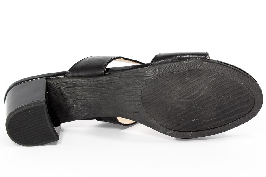 Klapki Caprice 9-27200-26 001 Black