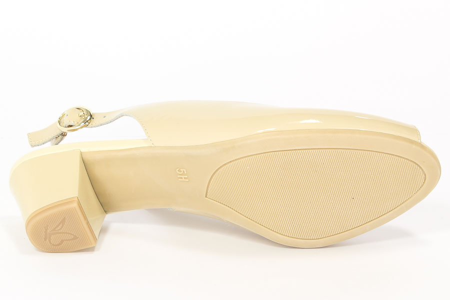 Czółenka Caprice 9-28315-26 302 Sand Patent