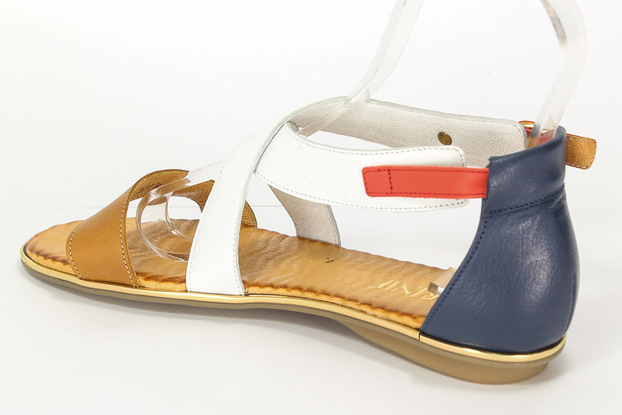 Sandały Carinii B2633-859-967-B17-977 Classic Buk/Nappa/Rustic