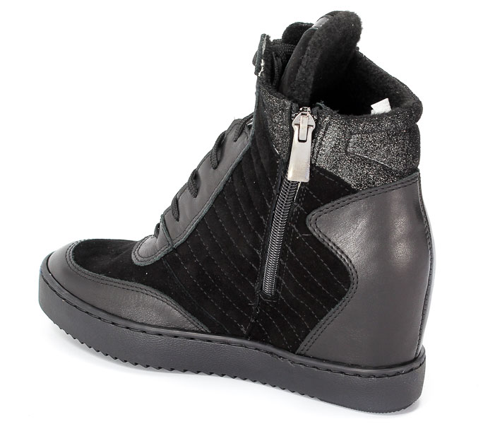 Sneakersy Simen 0363 Sandro 04/K.W.Nero