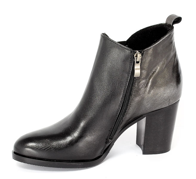 Botki Eksbut 66-4267-155/E04 Czarny Lic