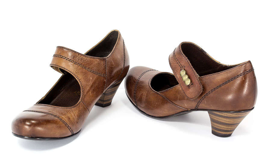 Czółenka Jana 8-24302-27 Muscat Antic.Prz