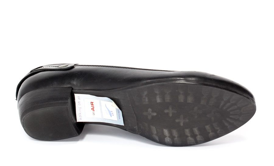 Czółenka Caprcie 9-22200-27 Black.Prz