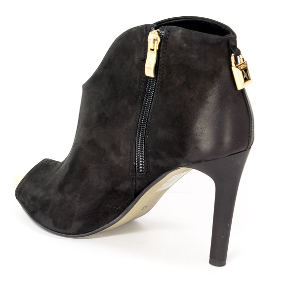 Botki letnie Carinii B3874-360-000-C23 Czarny