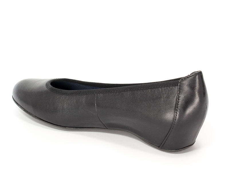 Czółenka Tamaris 1-22421-28 003 Black leather
