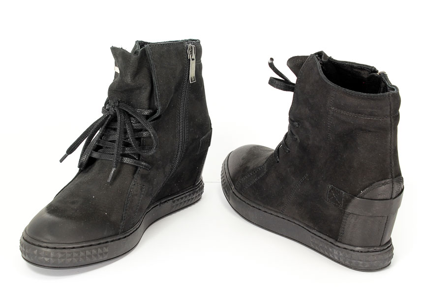 Sneakersy Carinii B3519-360-000-PSK-B88 Czarny