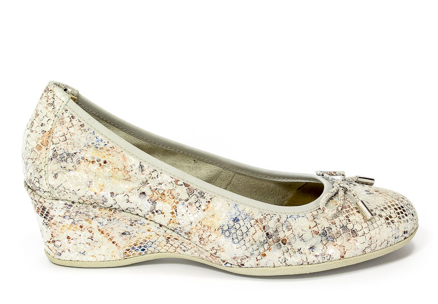 Półbuty Caprice 9-22451-28 112 Offwhite Re.Mu