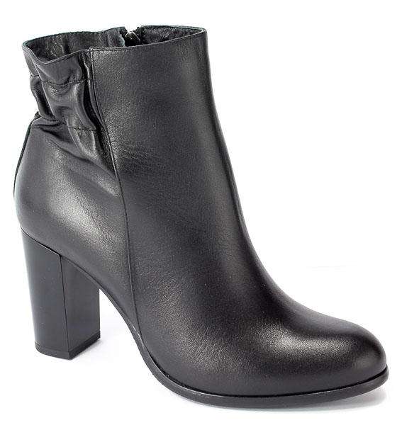 Botki Kotyl 9707 Czarny Lico
