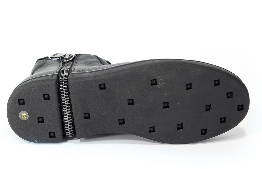 Trzewiki Brooman John Doubare M5761-1 Black