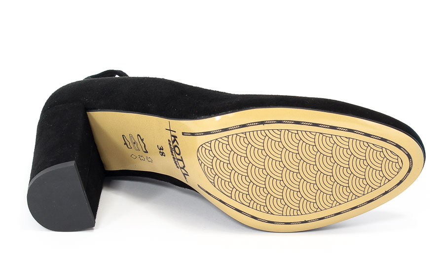Czółenka Kotyl 8537 Czarny Zamsz
