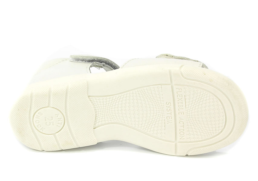 Sandały Primigi 1402022 Nappa Perlata/Bianco r.18-26