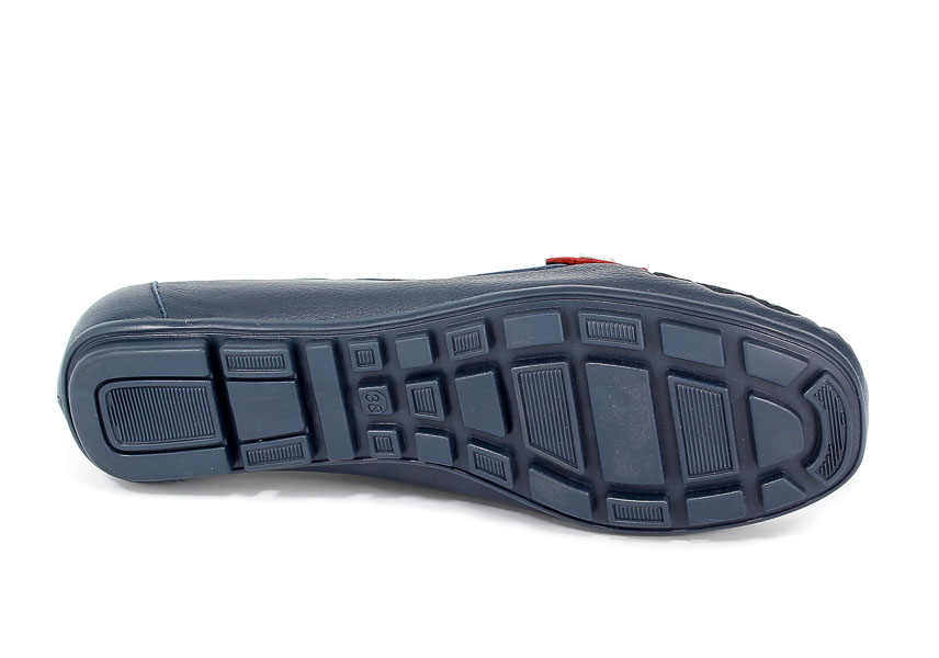 Mokasyny Carinii B4475-I78-L93-L46-C85 Granat