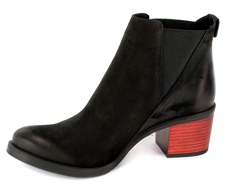 Botki Carinii B3705/NC-360-000-POL-861 Czarny